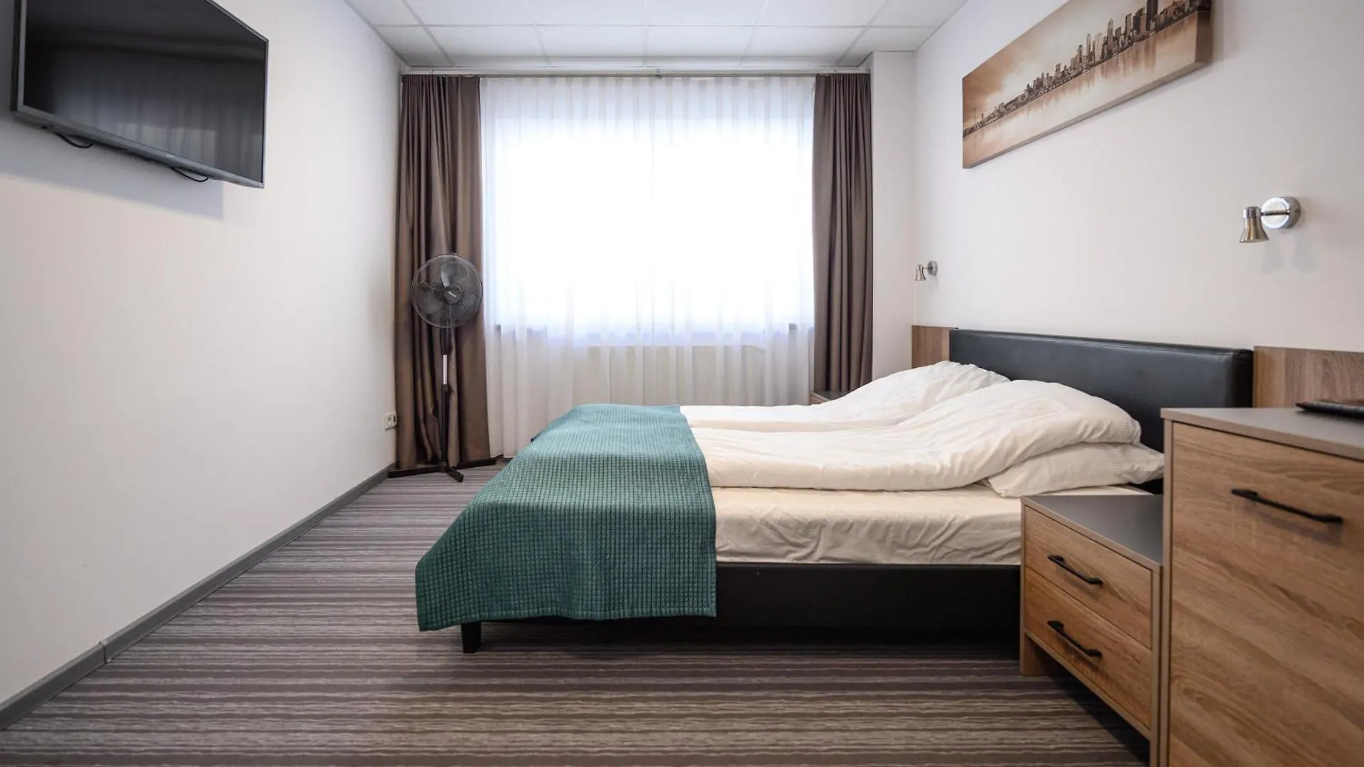 Hut Pus Spolka Akcyjna Hotel Krakow